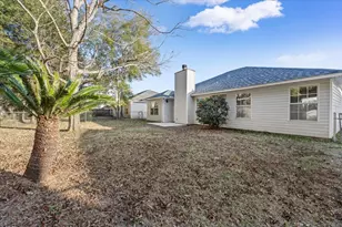 924 Emily Cir, Fort Walton Beach, FL 32547 - Photo 14