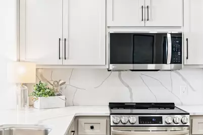 5004 Thomas Drive #811, Panama City Beach, FL 32408 - Photo 8