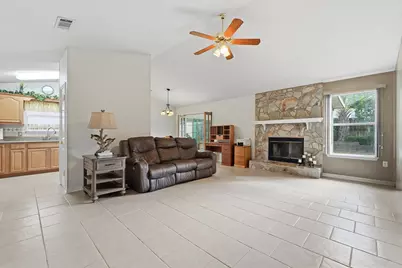 503 Hillview Circle, Crestview, FL 32536 - Photo 6