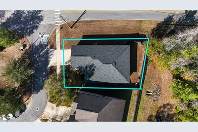 9 Laurel Oaks Drive, Freeport, FL 32439 - Photo 1