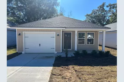 585 Brock Avenue, Crestview, FL 32539 - Photo 1