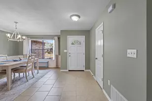 609 W Lynn Brook W, Crestview, FL 32539 - Photo 8