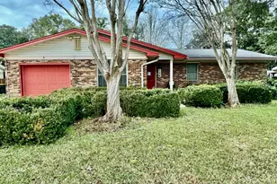 126 NE Walton Dr NE, Fort Walton Beach, FL 32548 - Photo 2