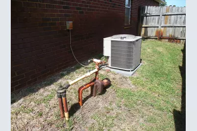 2095 Jessica Way, Navarre, FL 32566 - Photo 12