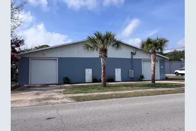 42 SE Tupelo Avenue SE, Fort Walton Beach, FL 32548 - Photo 1
