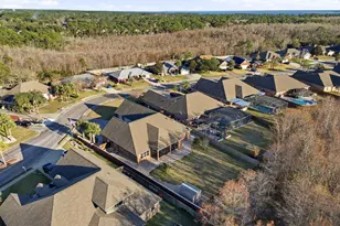 1689 Woodlawn Way, Gulf Breeze, FL 32563 - Photo 68