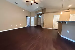 233 Croft Cir, Crestview, FL 32536 - Photo 2