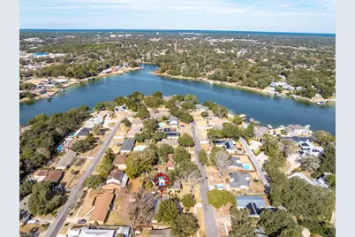 268 NW Briarwood Circle NW, Fort Walton Beach, FL 32548 - Photo 30