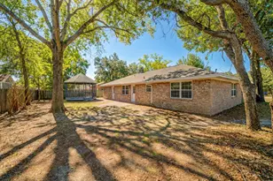 268 NW Briarwood Circle NW, Fort Walton Beach, FL 32548 - Photo 16