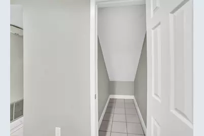 310 N Cedar Avenue N #E, Niceville, FL 32578 - Photo 18