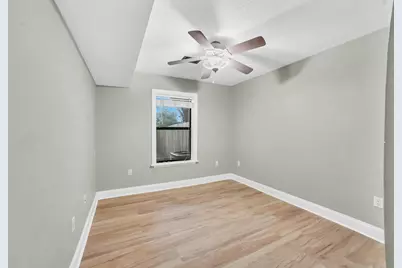 310 N Cedar Avenue N #E, Niceville, FL 32578 - Photo 22