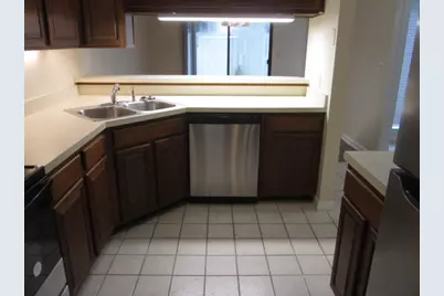 800 Bay Drive #APT 7, Niceville, FL 32578 - Photo 2