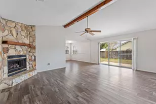 1569 Meadowbrook Ct, Niceville, FL 32578 - Photo 6