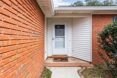 1569 Meadowbrook Court, Niceville, FL 32578 - Photo 4