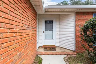 1569 Meadowbrook Ct, Niceville, FL 32578 - Photo 4