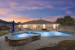 1542 Woodlawn Way, Gulf Breeze, FL 32563 - Photo 2