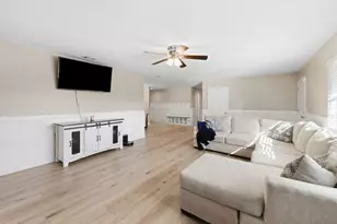 149 Pine Hill Dr, Defuniak Springs, FL 32435 - Photo 8