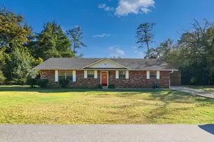 149 Pine Hill Dr, Defuniak Springs, FL 32435 - Photo 2