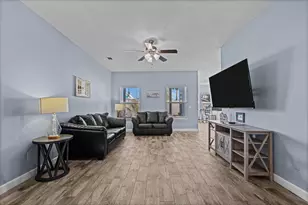 3922 Ocean View Dr, Panama City Beach, FL 32408 - Photo 4