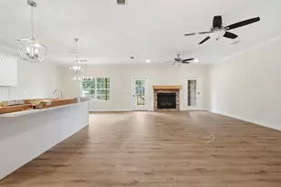 423 Marquette St, Valparaiso, FL 32580 - Photo 14