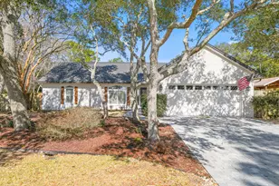 6814 Tidewater Dr, Navarre, FL 32566 - Photo 2