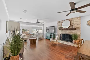 8817 N Lagoon Dr N, Panama City Beach, FL 32408 - Photo 4