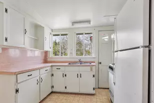 361 Park Ave, Defuniak Springs, FL 32435 - Photo 8