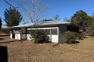 210 Sidney Ave, Defuniak Springs, FL 32433 - Photo 4