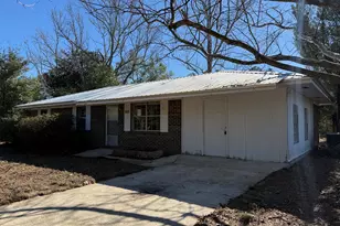 210 Sidney Ave, Defuniak Springs, FL 32433 - Photo 2