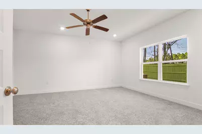 82 E Gray Owl Drive E, Freeport, FL 32439 - Photo 12