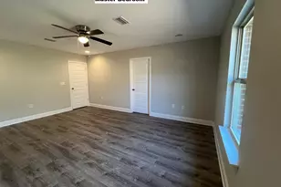 445 Scooter Cove Cove, Crestview, FL 32539 - Photo 10