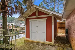 1682 College Pkwy, Gulf Breeze, FL 32563 - Photo 44