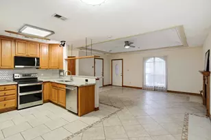 1682 College Pkwy, Gulf Breeze, FL 32563 - Photo 18