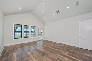191 W Miracle Strip Parkway W, Mary Esther, FL 32569 - Photo 38