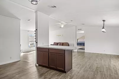 5278 Santa Gertrudas Dr Drive, Milton, FL 32583 - Photo 6