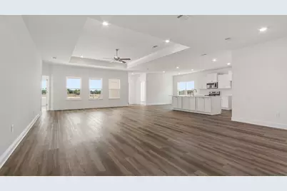 137 W Farm Owl Drive W, Freeport, FL 32439 - Photo 4