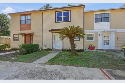208 3rd Street #Unit J, Fort Walton Beach, FL 32548 - Photo 2