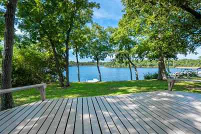 1013 Lake Drive, Niceville, FL 32578 - Photo 2