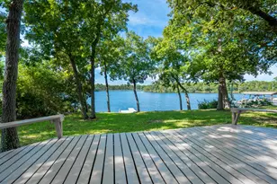 1013 Lake Dr, Niceville, FL 32578 - Photo 2