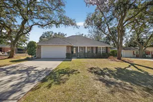 1404 28th St, Niceville, FL 32578 - Photo 1