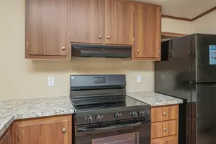 382 W Royal Palm Ave, Defuniak Springs, FL 32433 - Photo 4