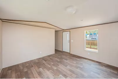 382 W Royal Palm Ave, Defuniak Springs, FL 32433 - Photo 12