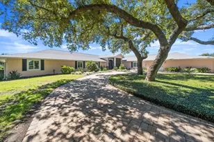 3045 W 30th Ct W, Panama City, FL 32405 - Photo 2