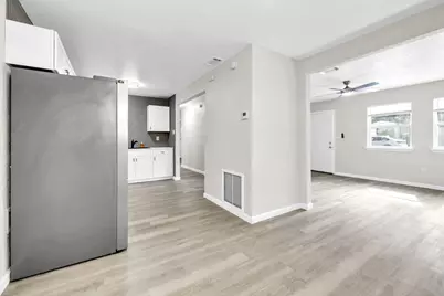 107 NW Wayne Avenue NW, Fort Walton Beach, FL 32548 - Photo 6