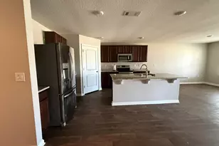 1004 Limpkin St, Crestview, FL 32539 - Photo 8