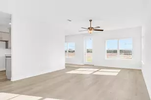 108 Bonne Vue Cir, Freeport, FL 32439 - Photo 2