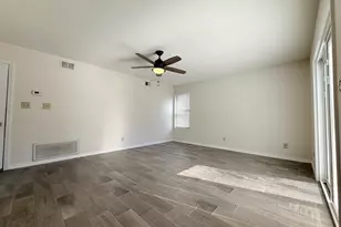 1605 E Mariah Way E, Fort Walton Beach, FL 32547 - Photo 8