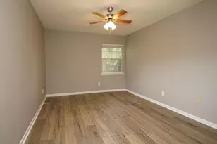 315 NE Sudduth Circle NE, Fort Walton Beach, FL 32548 - Photo 18