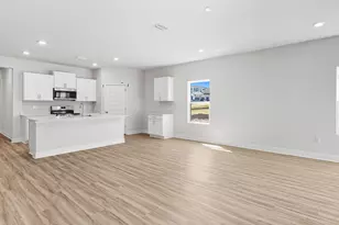 8662 Galatia St, Milton, FL 32583 - Photo 6