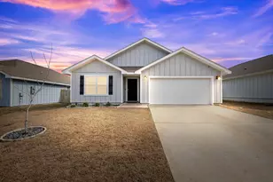 211 Laurel Hl St, Crestview, FL 32539 - Photo 1